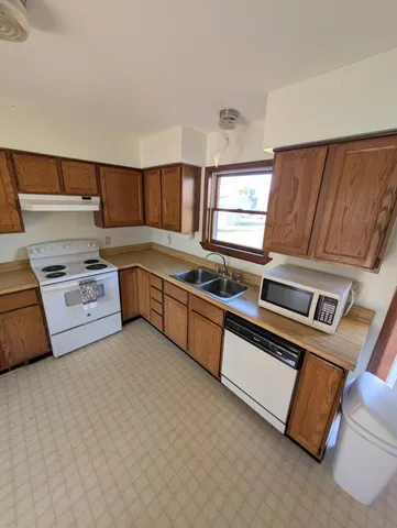 $299,000 | 4025 Oakley Road, Stockbridge, MI 49285