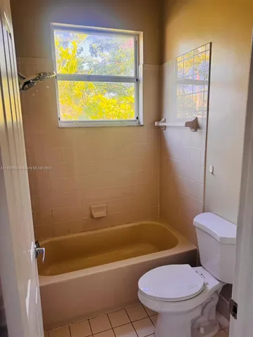 $1,950 | 4256 Northeast 9th Street, Unit 4256, Homestead, FL 33033