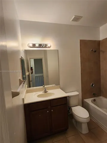 $1,950 | 4256 Northeast 9th Street, Unit 4256, Homestead, FL 33033