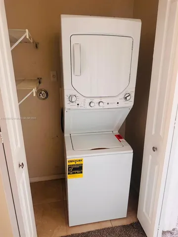 $1,950 | 4256 Northeast 9th Street, Unit 4256, Homestead, FL 33033