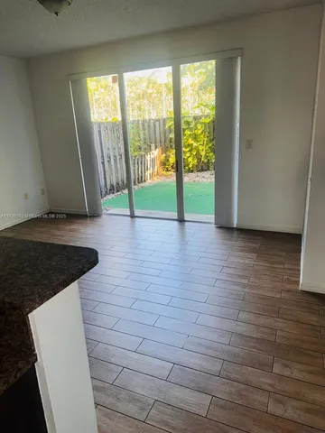 $1,950 | 4256 Northeast 9th Street, Unit 4256, Homestead, FL 33033