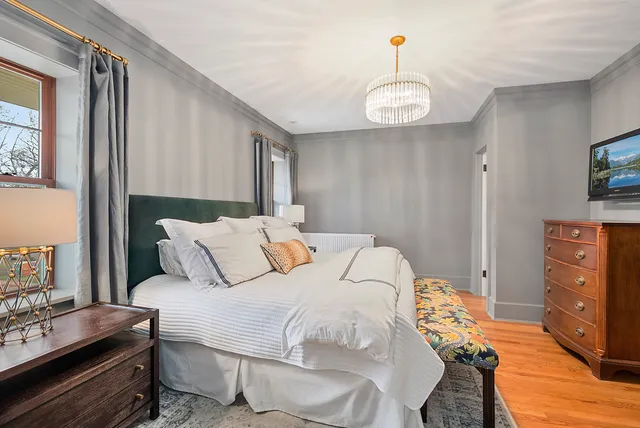 $775,000 | 2138 West 109th Street, Chicago, IL 60643