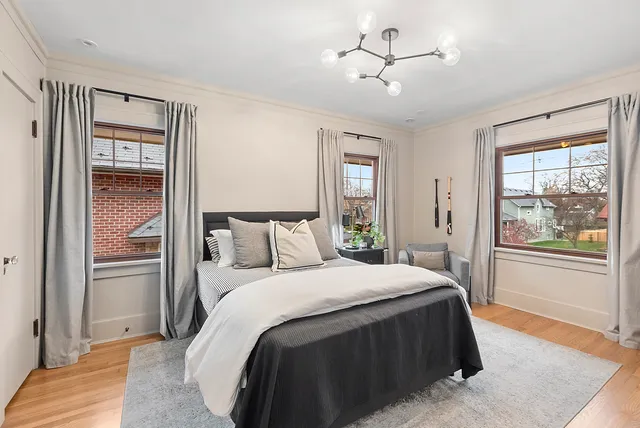 $775,000 | 2138 West 109th Street, Chicago, IL 60643