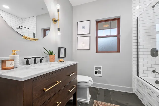 $775,000 | 2138 West 109th Street, Chicago, IL 60643