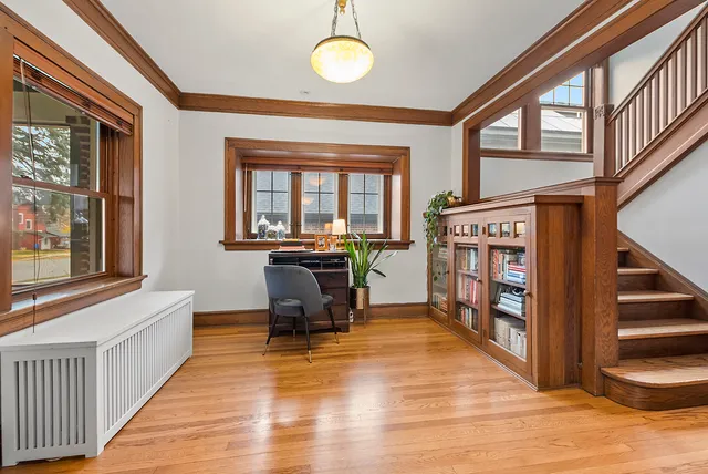 $775,000 | 2138 West 109th Street, Chicago, IL 60643