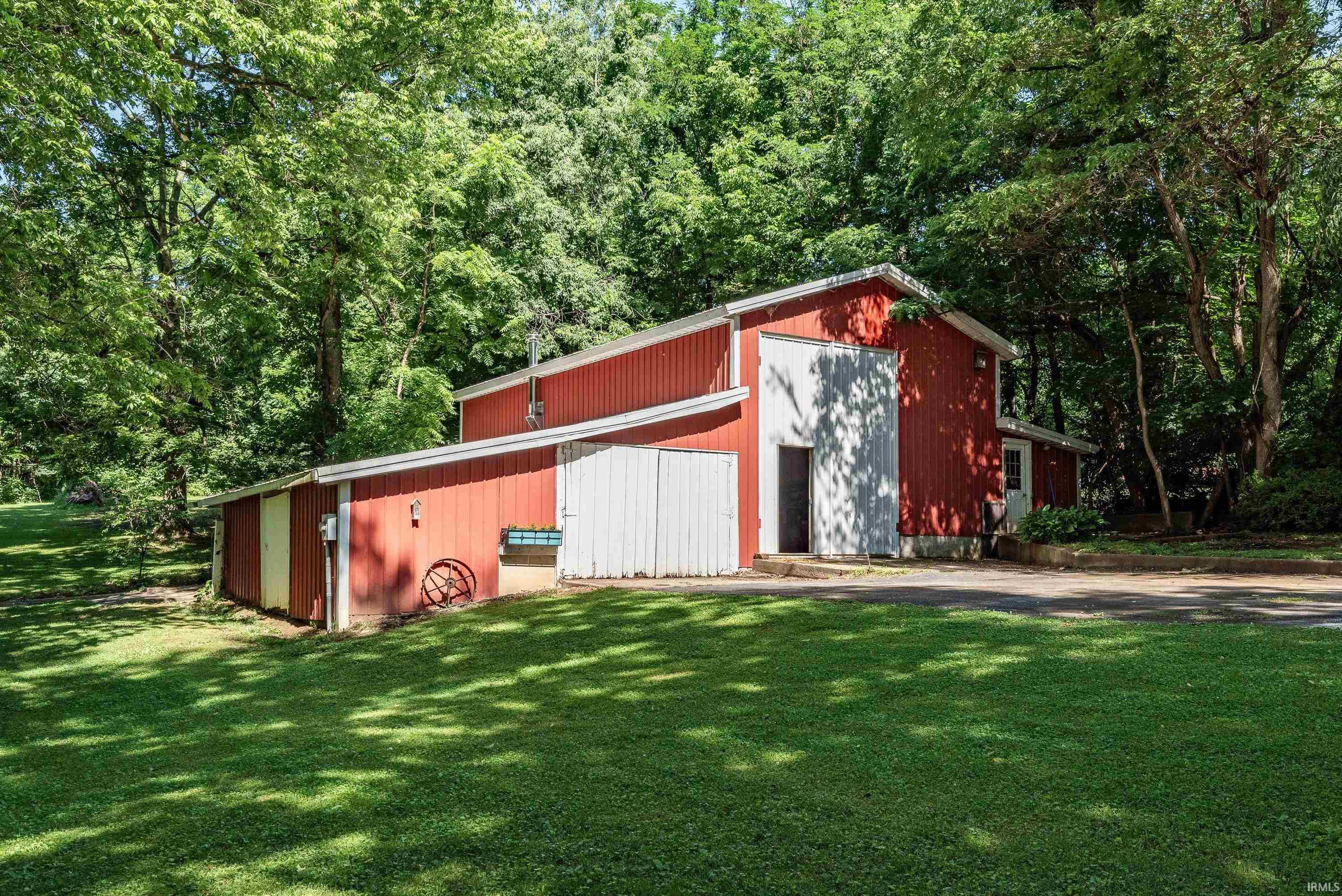 4775 North Louden Road Bloomington, IN 47404 - Photo 47 of 49