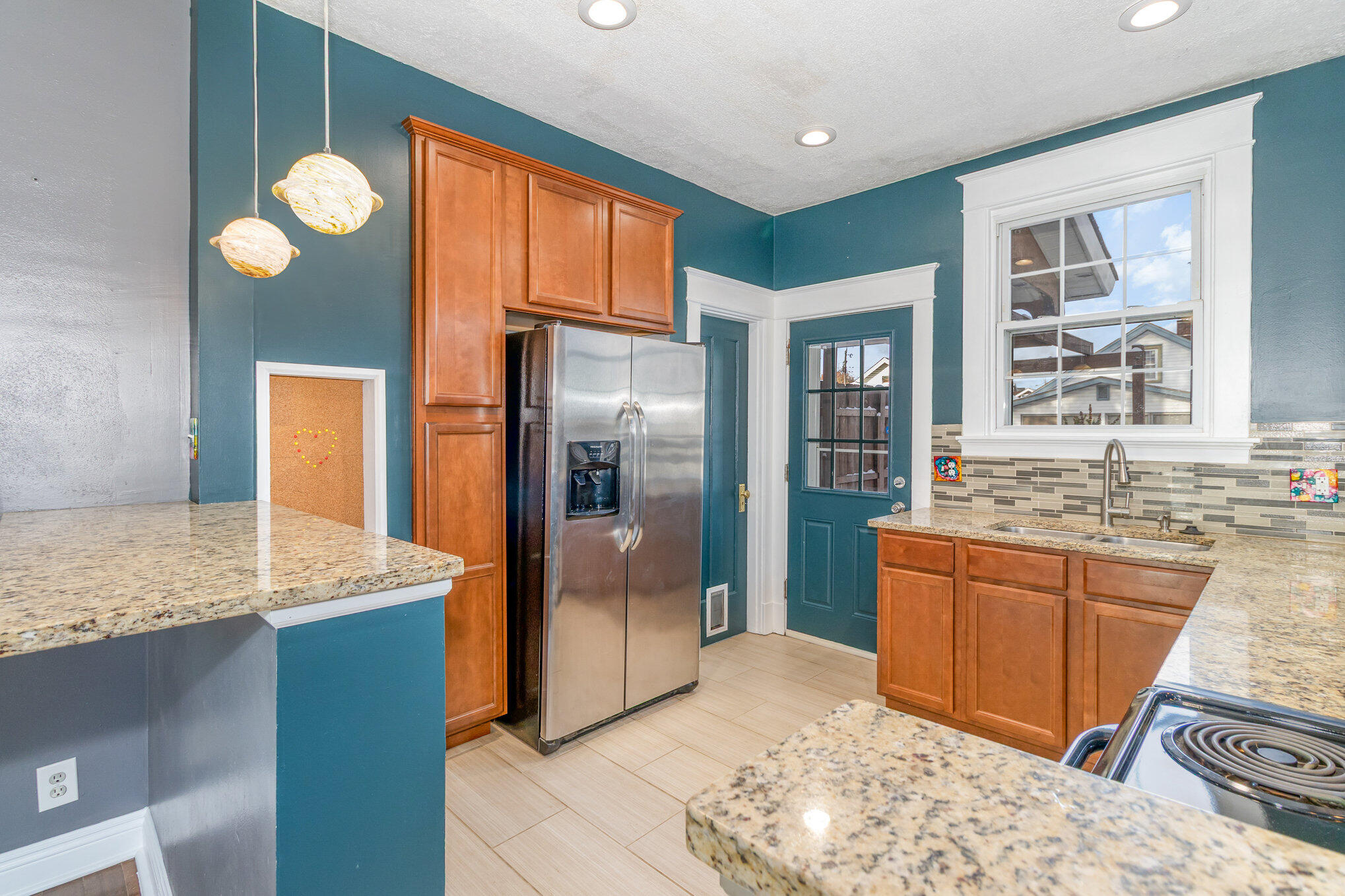 237 Stokesay Street Ludlow, KY 41016 - Photo 8 of 20 Gallery Image 8