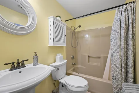 $849,000 | 342 Sea Street, Barnstable, MA 02601