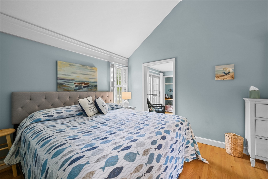 342 Sea Street Barnstable, MA 02601 - Photo 22 of 39