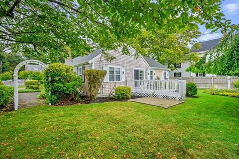 $849,000 | 342 Sea Street, Barnstable, MA 02601