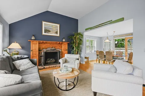 $849,000 | 342 Sea Street, Barnstable, MA 02601