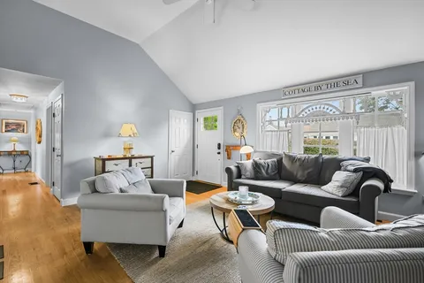 $849,000 | 342 Sea Street, Barnstable, MA 02601