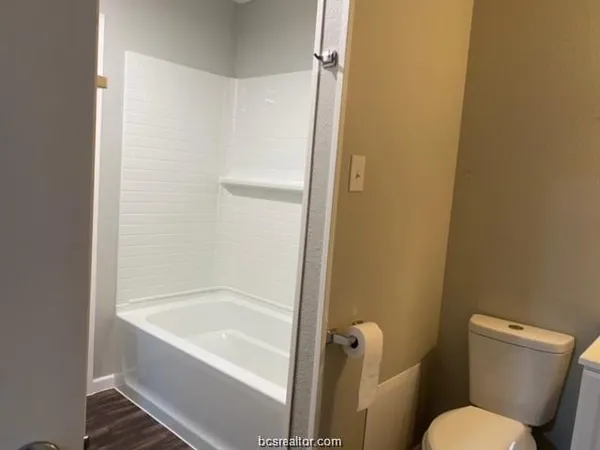 $1,400 | 1401 Airline Drive, Unit B, College Station, TX 77845