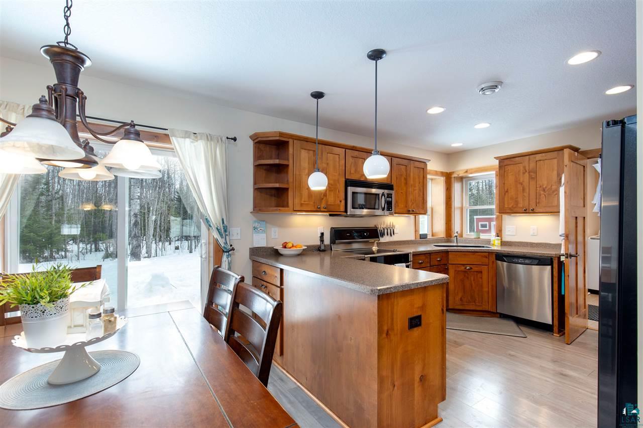 5846 Ryan Road Duluth, MN 55804 - Photo 12 of 39