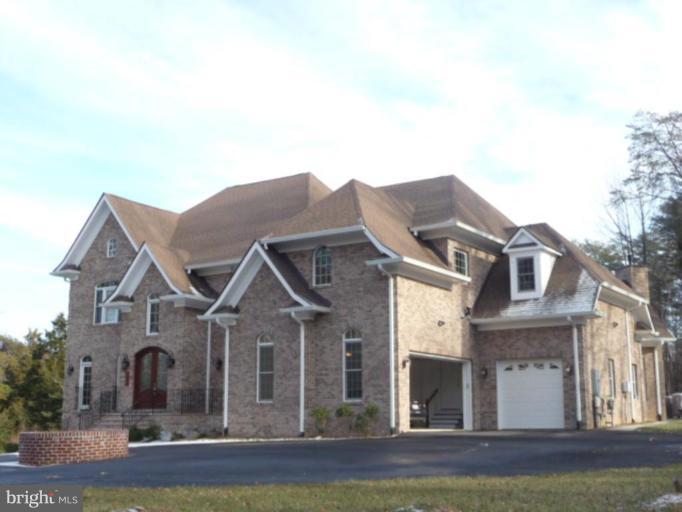 2253 Hunter Mill Road Vienna, VA 22181 - Photo 1 of 30 Exterior (Main)
