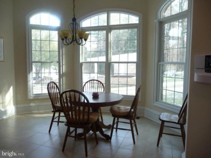 2253 Hunter Mill Road Vienna, VA 22181 - Photo 12 of 30 Sunroom