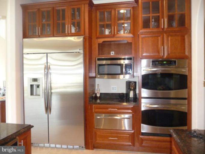 2253 Hunter Mill Road Vienna, VA 22181 - Photo 13 of 30 Kitchen #2