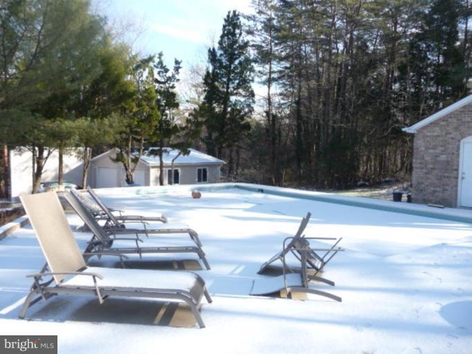 2253 Hunter Mill Road Vienna, VA 22181 - Photo 28 of 30 Swimming Pool