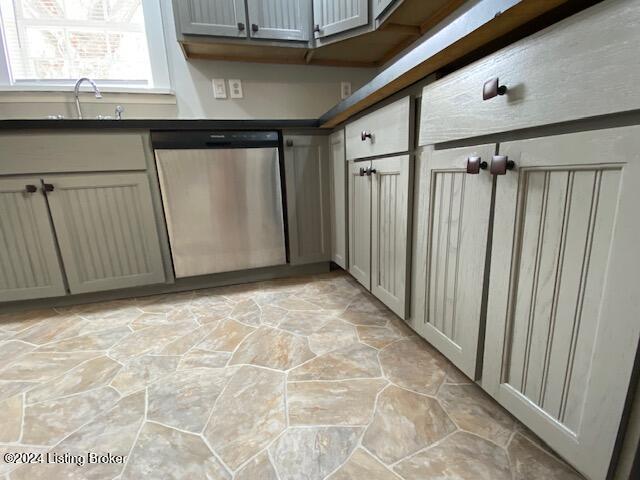 2939 Waddy Road Waddy, KY 40076 - Photo 30 of 54 Kichen