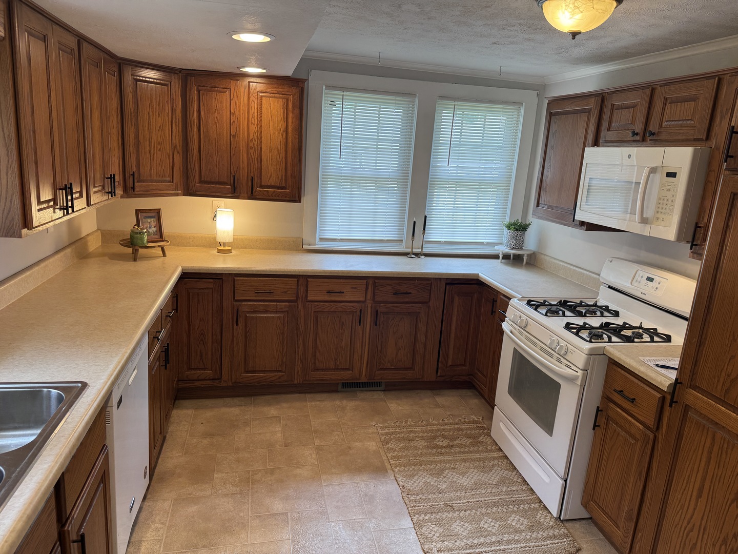 1206 South Commercial Street Benton, IL 62812 - Photo 10 of 17