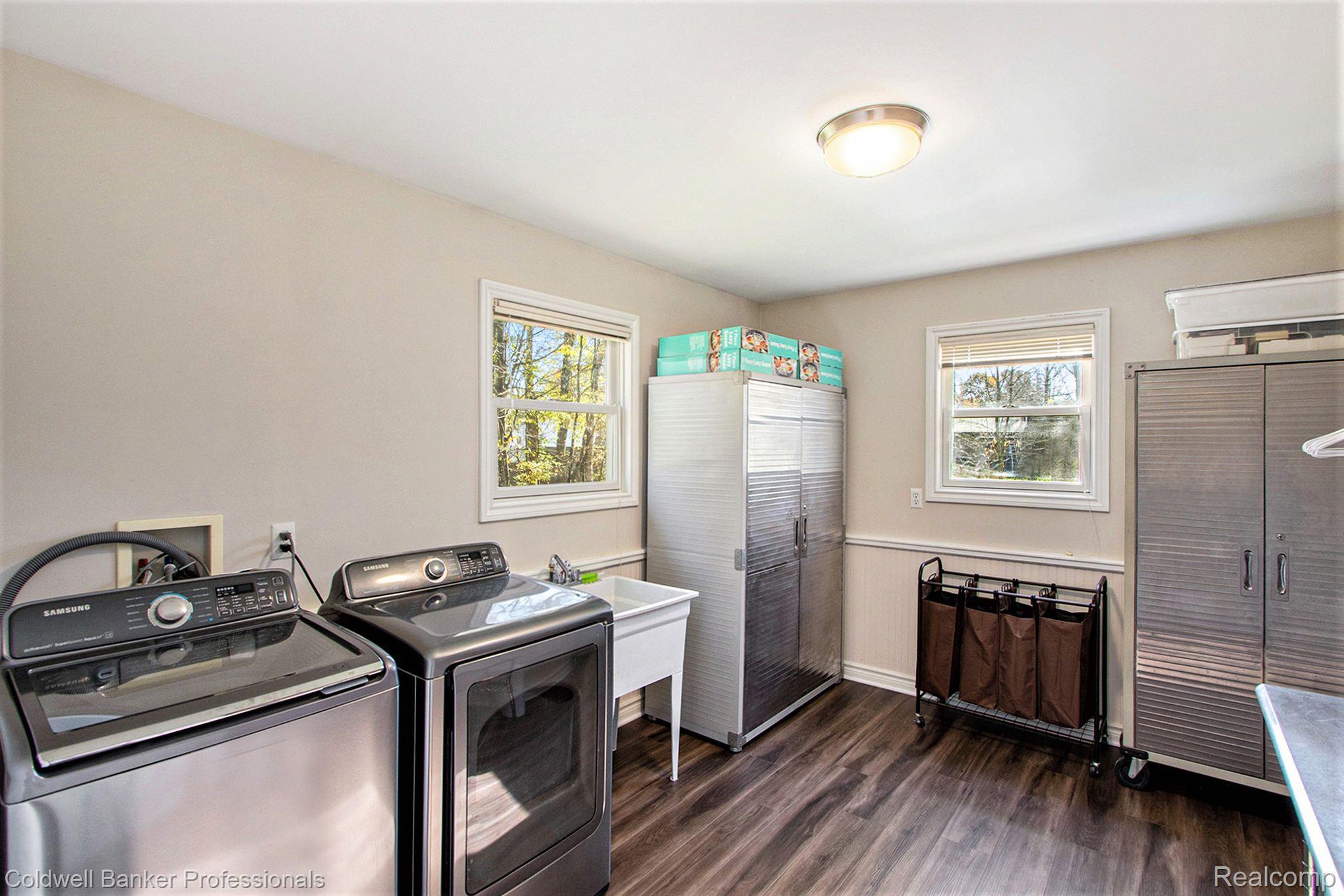 3776 State Road Fort Gratiot, MI 48059 - Photo 13 of 43 LAUNDRY ROOM