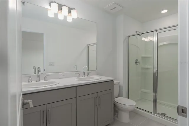 $2,200 | 11720 Glenside Terrace, Palmetto, FL 34221