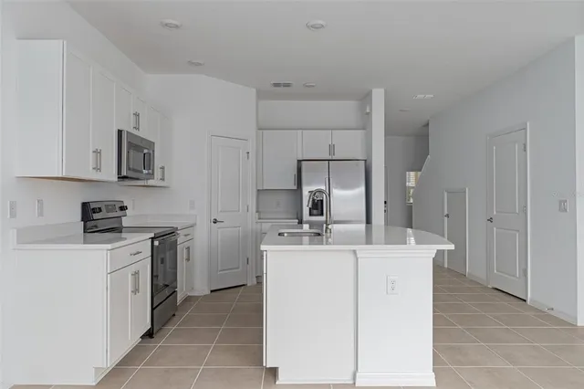 $2,200 | 11720 Glenside Terrace, Palmetto, FL 34221