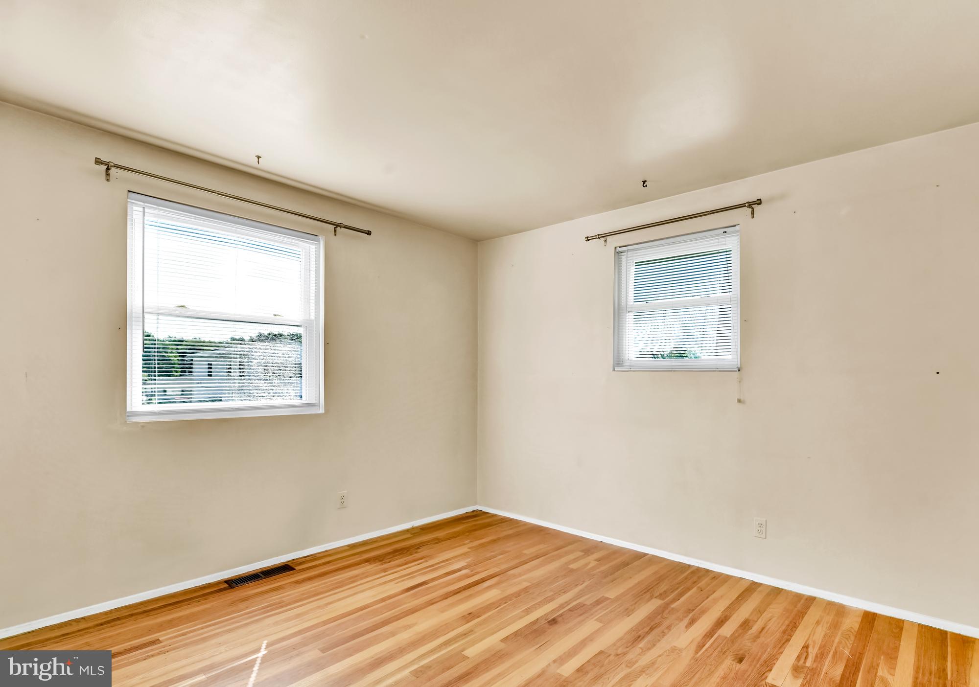 9008 Fieldchat Road Baltimore, MD 21236 - Photo 19 of 35