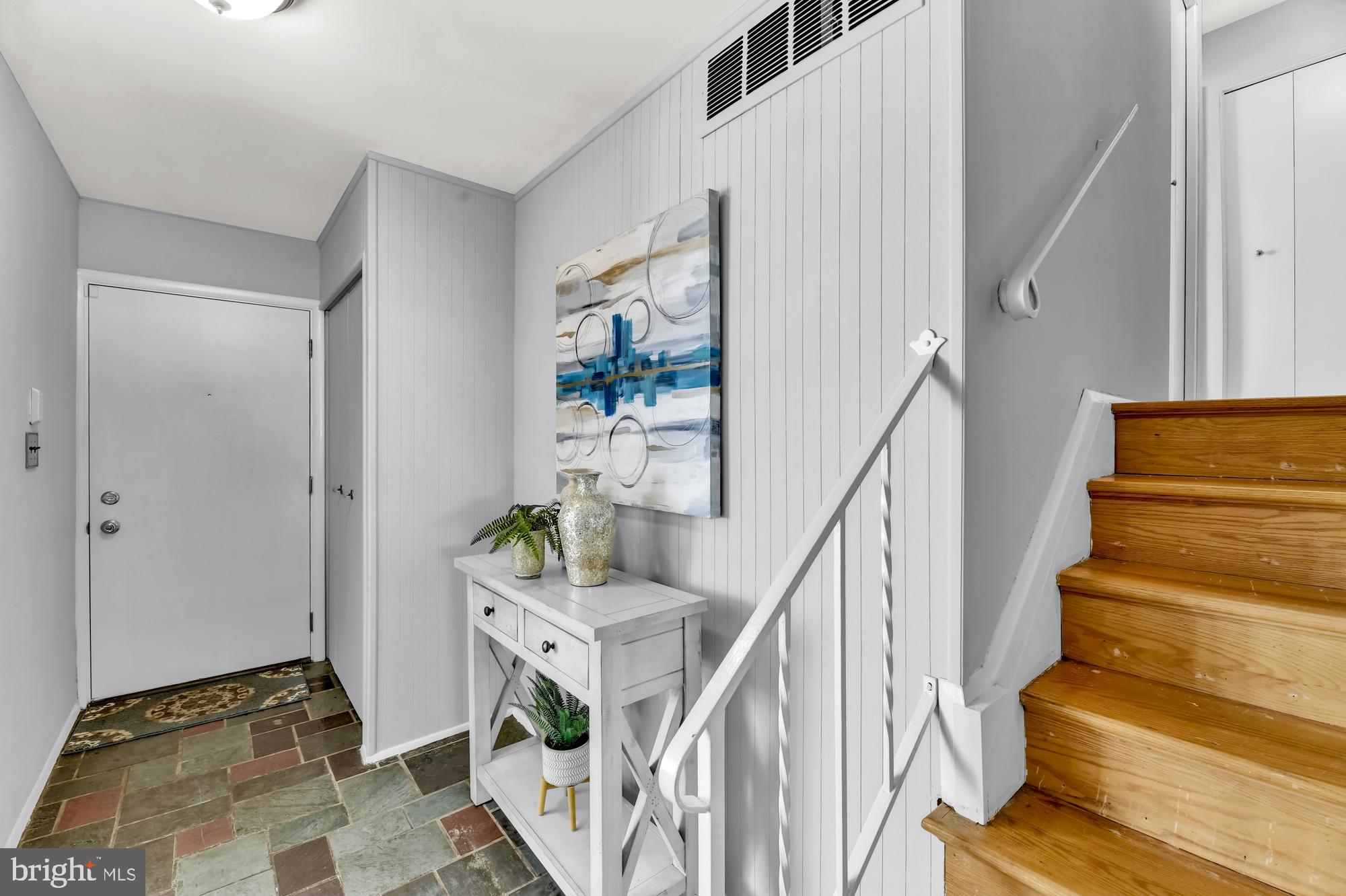 9008 Fieldchat Road Baltimore, MD 21236 - Photo 3 of 35