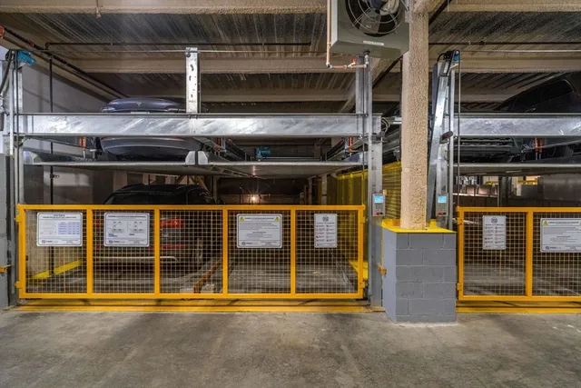 $4,300 | 457 West Broadway, Unit 206, Boston, MA 02127