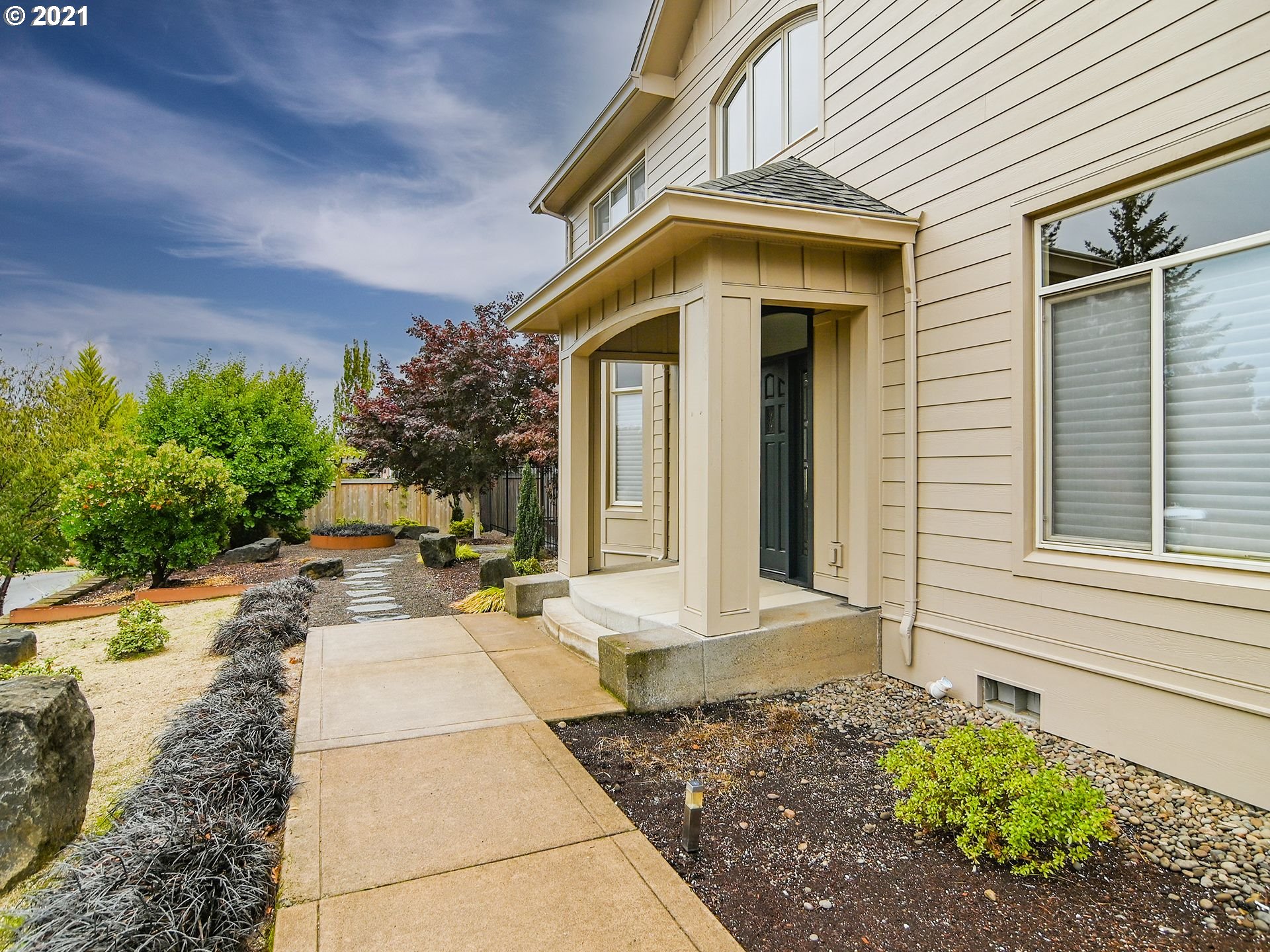 2616 Ridgemont Drive Eugene, OR 97405 - Photo 3 of 32 Gallery Image 3