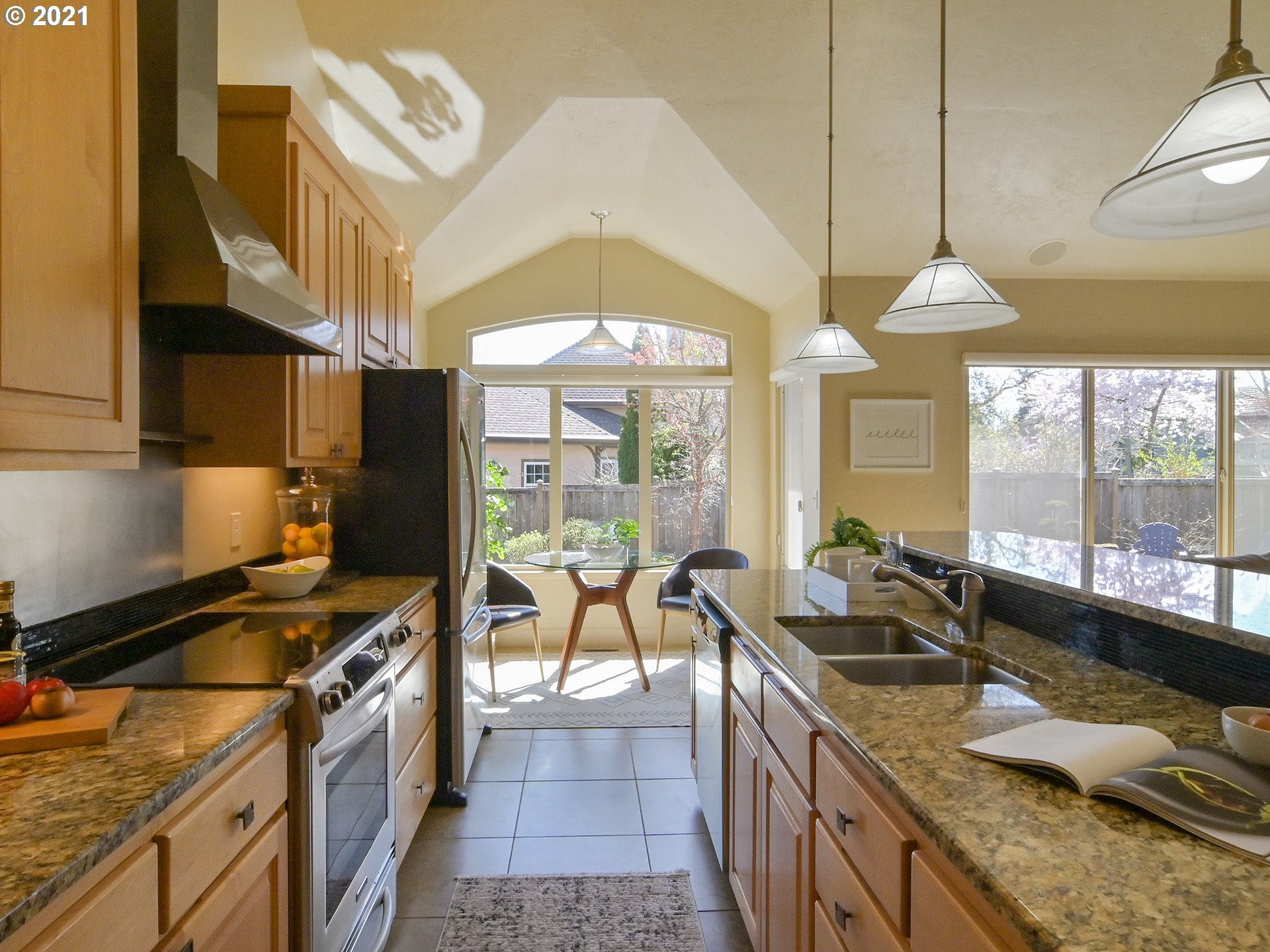 2616 Ridgemont Drive Eugene, OR 97405 - Photo 7 of 32 Gallery Image 7