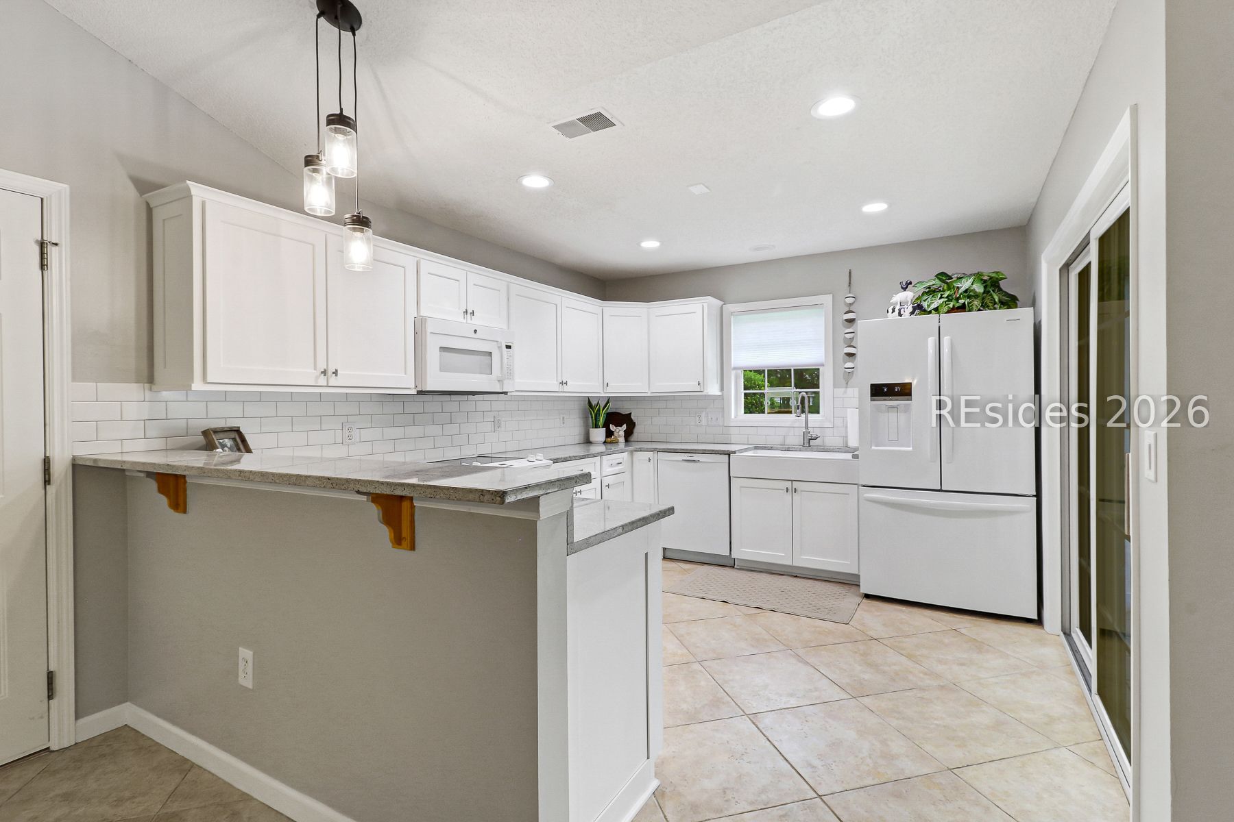 145 Knightsbridge Road Bluffton, SC 29910 - Photo 14 of 37 Gallery Image 14