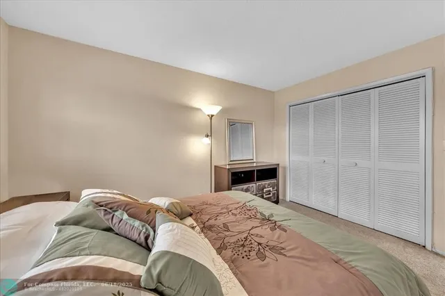 $169,900 | 4800 Hillcrest Lane, Unit 314, Hollywood, FL 33021