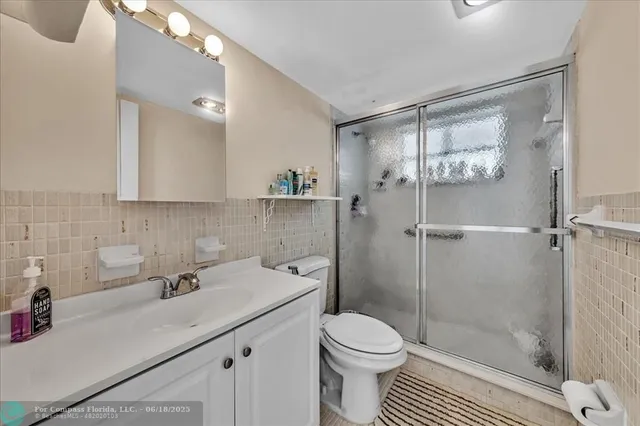 $169,900 | 4800 Hillcrest Lane, Unit 314, Hollywood, FL 33021