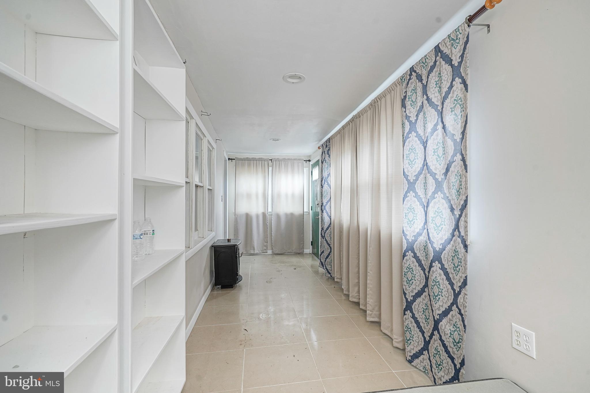 32 Olive Street Salem, NJ 08079 - Photo 5 of 38 32 Oliver Street porch