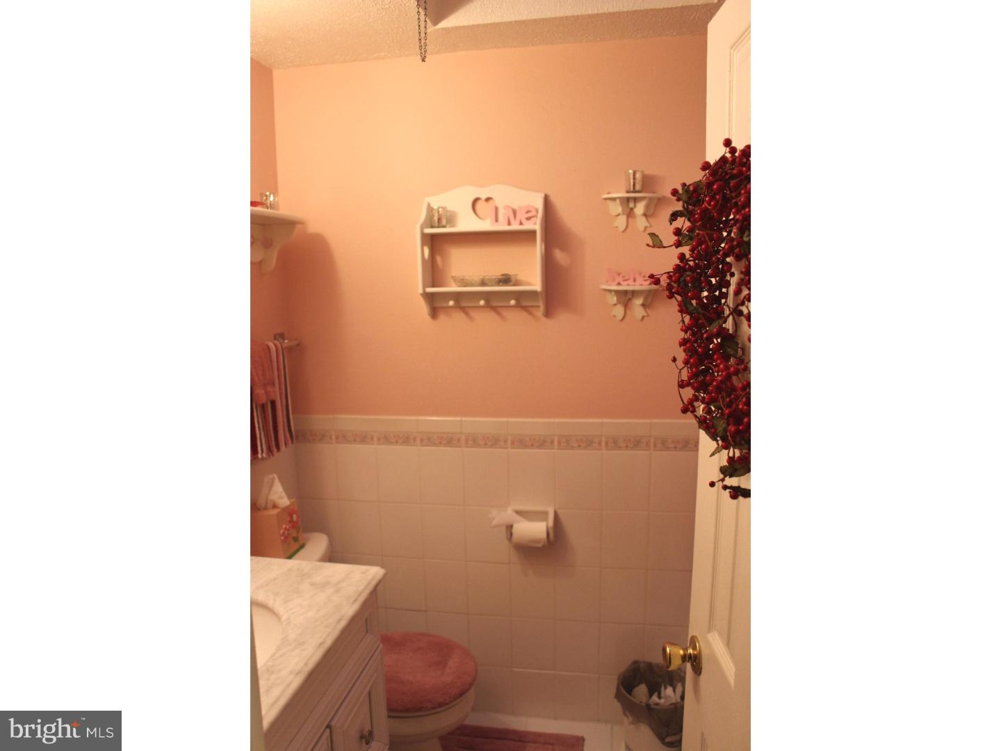 12408 Rambler Road Philadelphia, PA 19154 - Photo 13 of 20 Half Bath