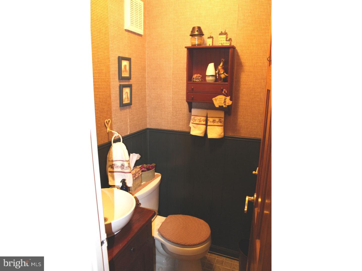 12408 Rambler Road Philadelphia, PA 19154 - Photo 5 of 20