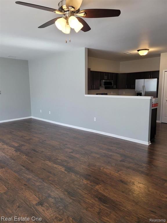 4249 Hampton Ridge Boulevard Howell, MI 48843 - Photo 4 of 17 Gallery Image 4