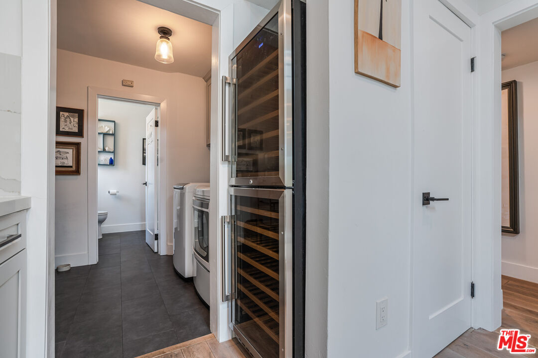 918 Indiana Avenue Venice, CA 90291 - Photo 13 of 36