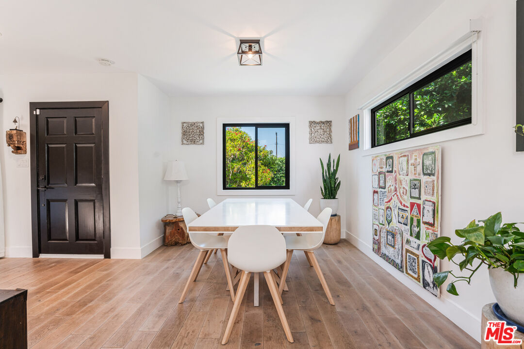 918 Indiana Avenue Venice, CA 90291 - Photo 17 of 36