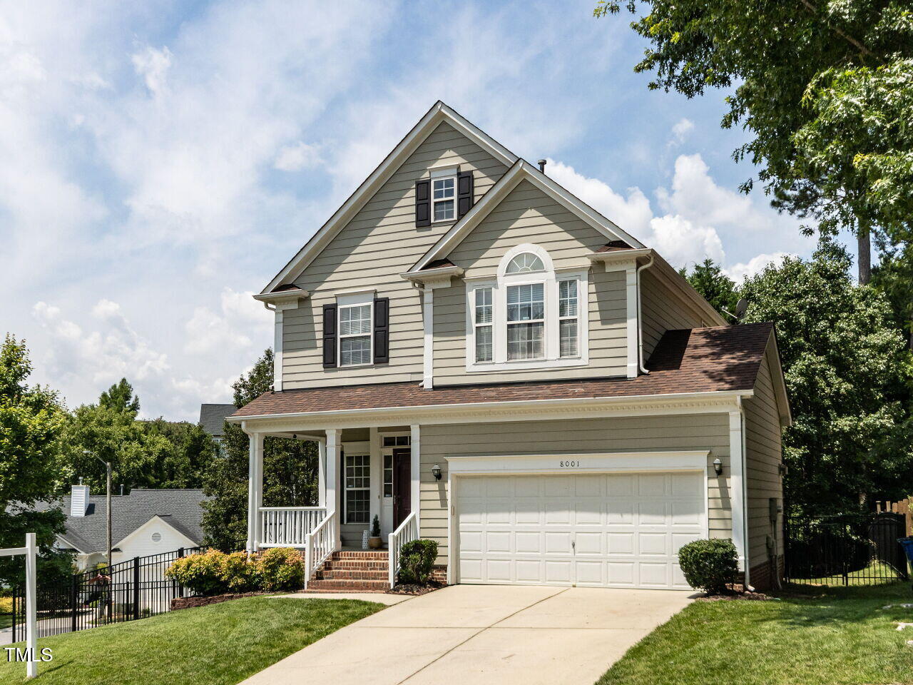 8001 Strawberry Meadows Street Raleigh, NC 27613 - Photo 2 of 29 002-1280x960-exterior