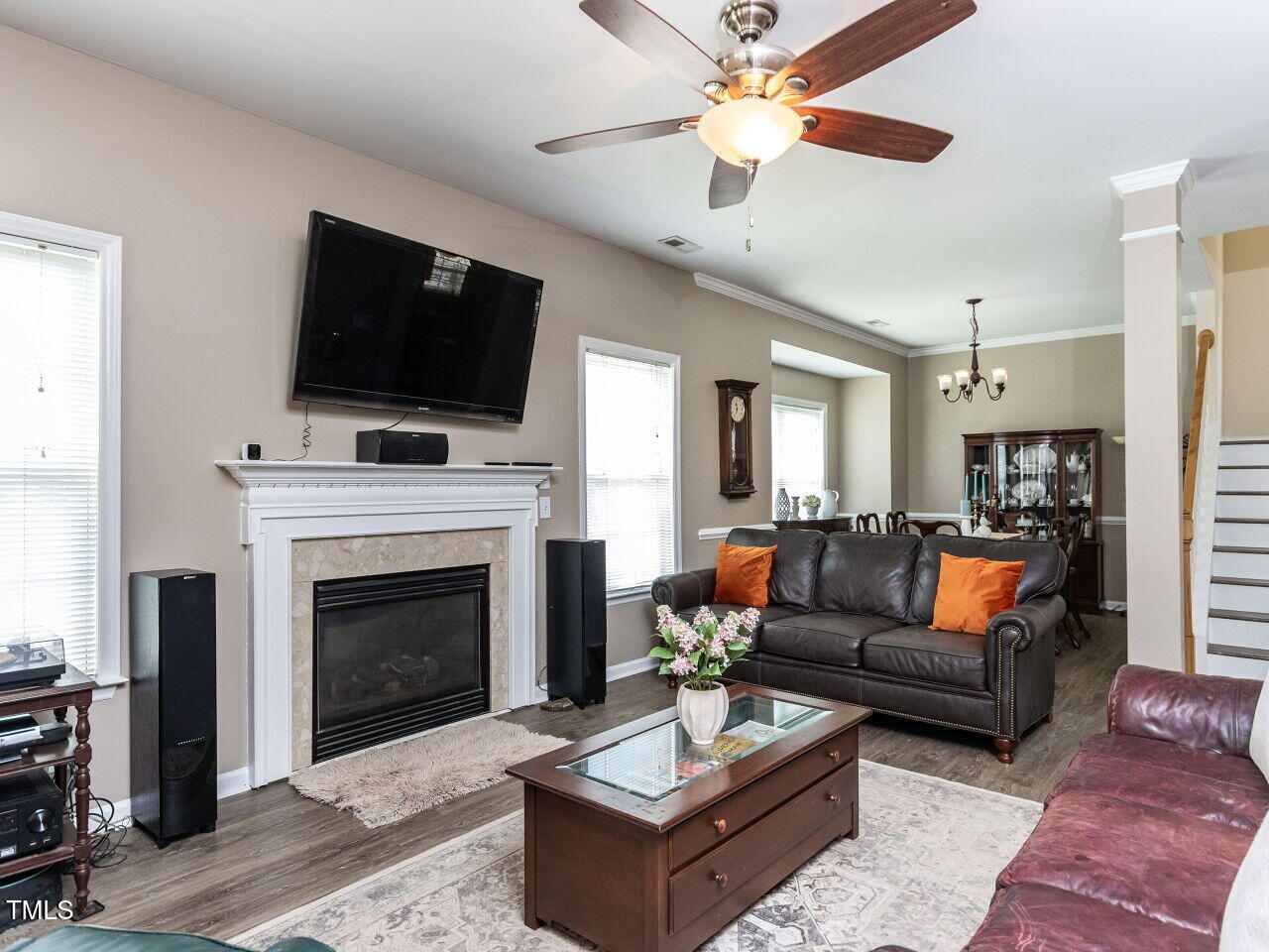 8001 Strawberry Meadows Street Raleigh, NC 27613 - Photo 7 of 29 005-1280x960-living-room