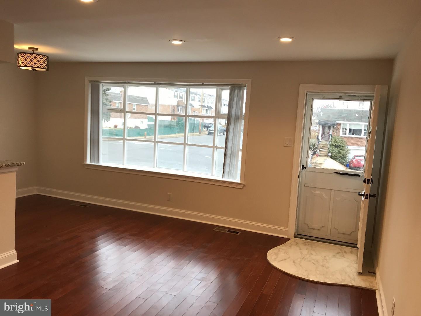 3870 Fairdale Road Philadelphia, PA 19154 - Photo 4 of 25 Gallery Image 4