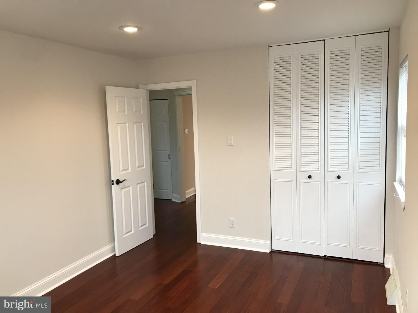 3870 Fairdale Road Philadelphia, PA 19154 - Photo 10 of 25 Gallery Image 10
