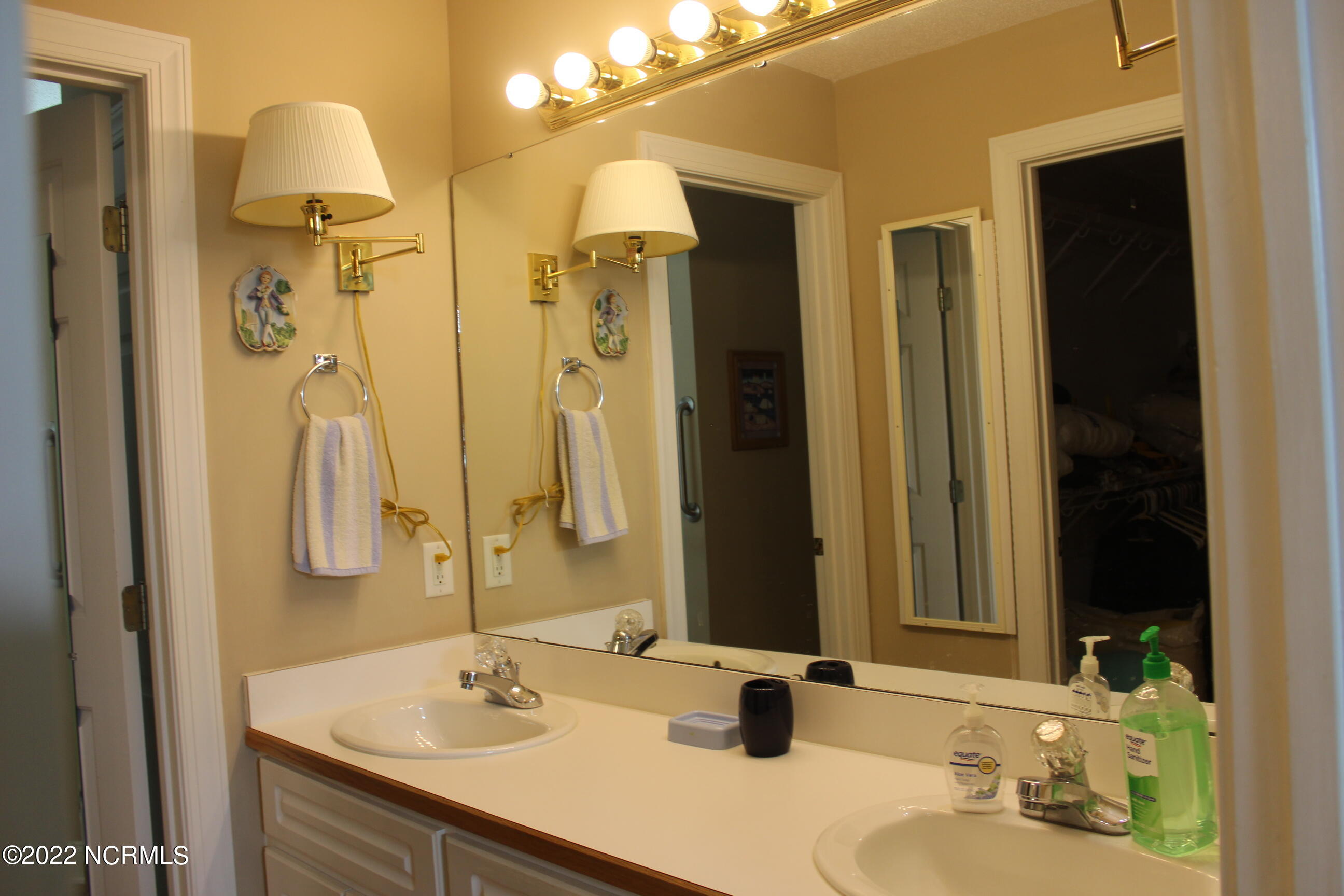 2912 Ridge Road Northwest Wilson, NC 27896 - Photo 22 of 28 dual sink owner suite