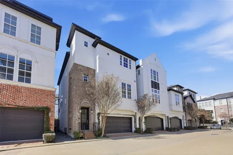 $599,999 | 2707 Cohn Trails Lane, Houston, TX 77007