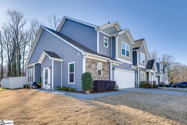 $349,500 | 12 Creekhaven Lane, Taylors, SC 29687