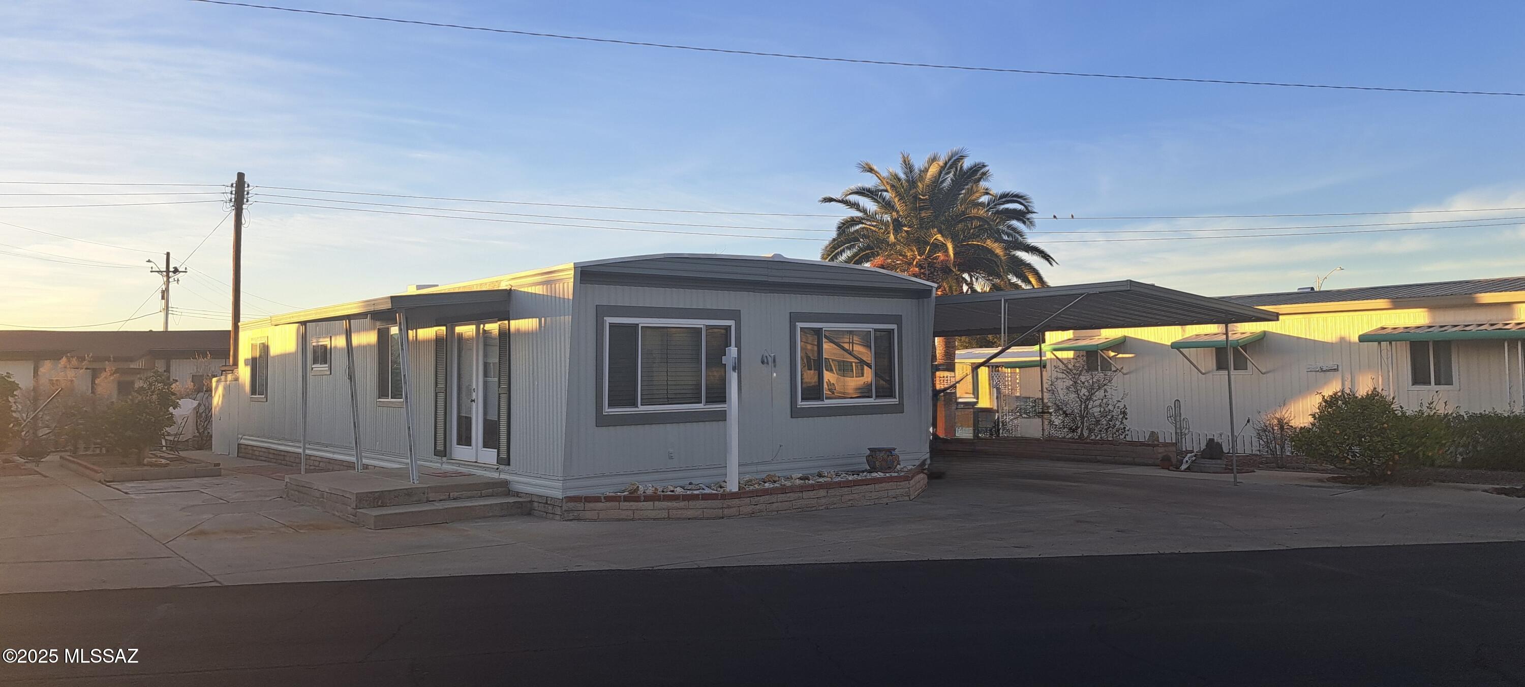 5643 West Box R Street Tucson, AZ 85713 - Photo 1 of 30 Gallery Image 1