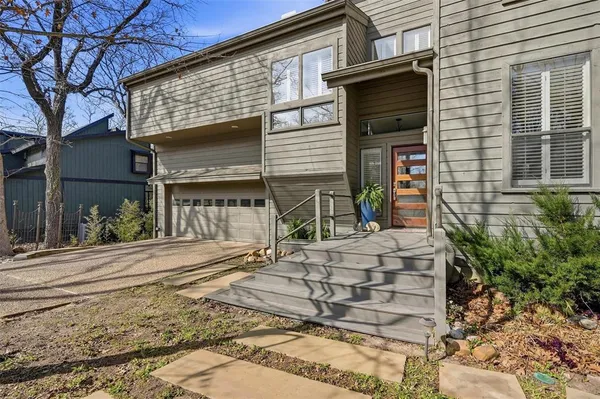 $1,295,000 | 83 Preston Oaks Drive, Pottsboro, TX 75076